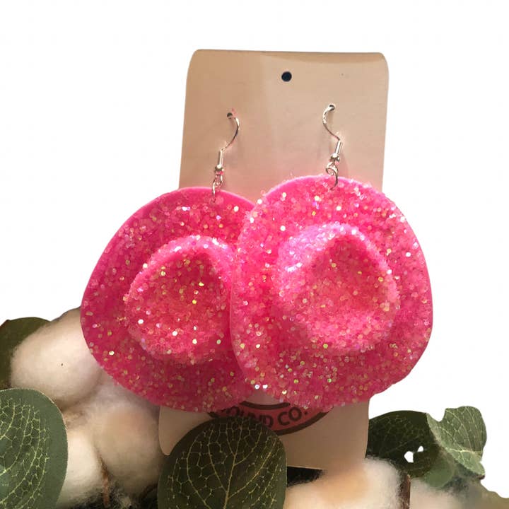 Orecchini con cappello da cowgirl rosa glitter per la vendita all'ingrosso da parte di The Pink Hound Co Boutique