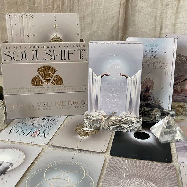 Cartes Soul Shift | Oracle | Réfléchissantes | Rituels attentifs et autres tendances Résultats pour terre lévis en vente B2B. Retours gratuits et paiement à 60 jours sur Faire sur Faire.