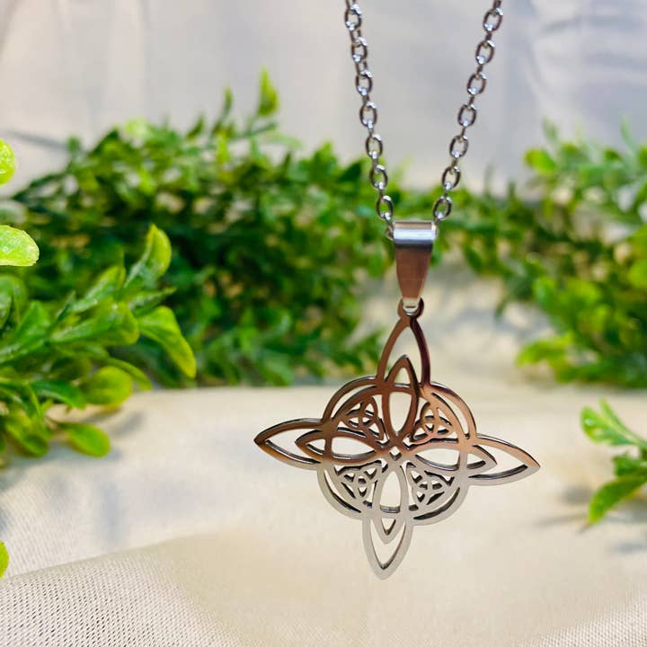Moonsence - Wholesale Pendant/Charm Necklace - Witches Knot Necklace Protection2