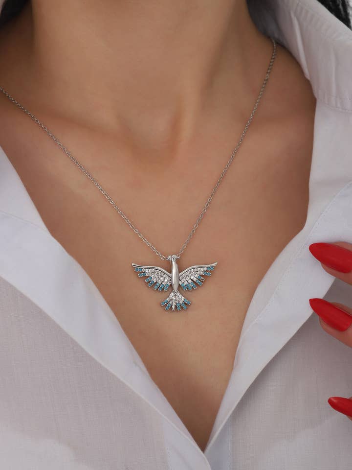 Collana da donna Blue Stone Phoenix per la vendita all'ingrosso da parte di Hadley Jewelry