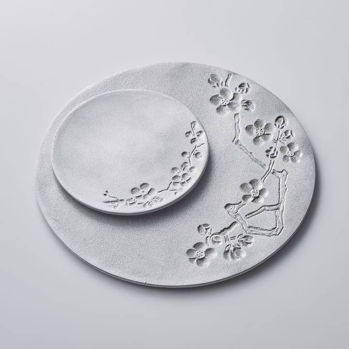 Assiette SUCRERIE KAMAHACHI Ume pour la vente par Japacolle — Japan Collections | See Latest News in "About"