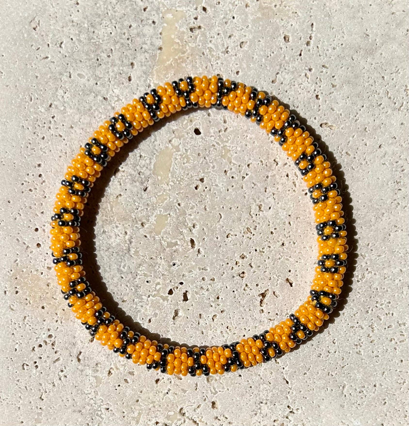 Mamie Bohéme - Wholesale Woven/Braided Bracelet - Nepali bracelet2