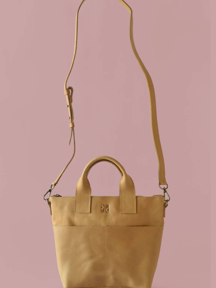 CUSTOM BRANDING | Medium Caramel Brown Leather Crossbody for wholesale by Purse & Clutch