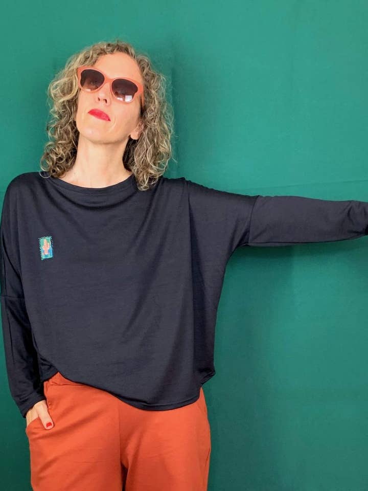 Camisola Iona - Preto por atacado de La Compiano