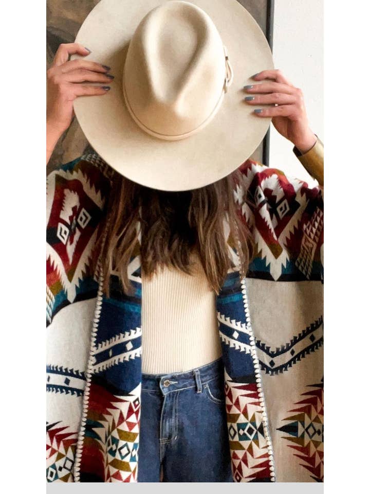 ACHACHAY - Wholesale Poncho - Unisex - Chaska Reversible Shawl