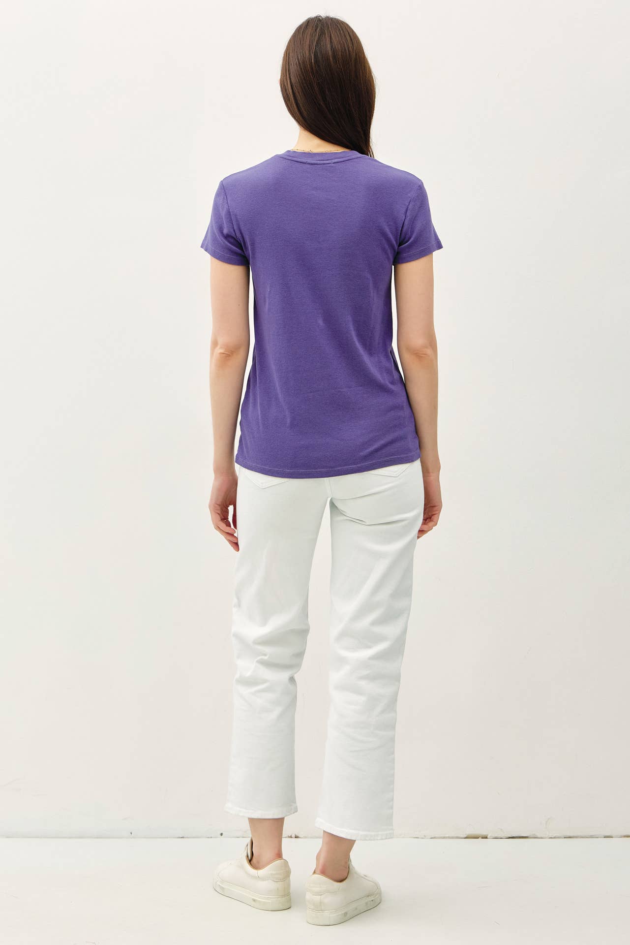 Be Cool - Wholesale T-Shirt - Women's - CLASSIC V-NECK SHORT SLEEVE SLIM T-SHIRT1