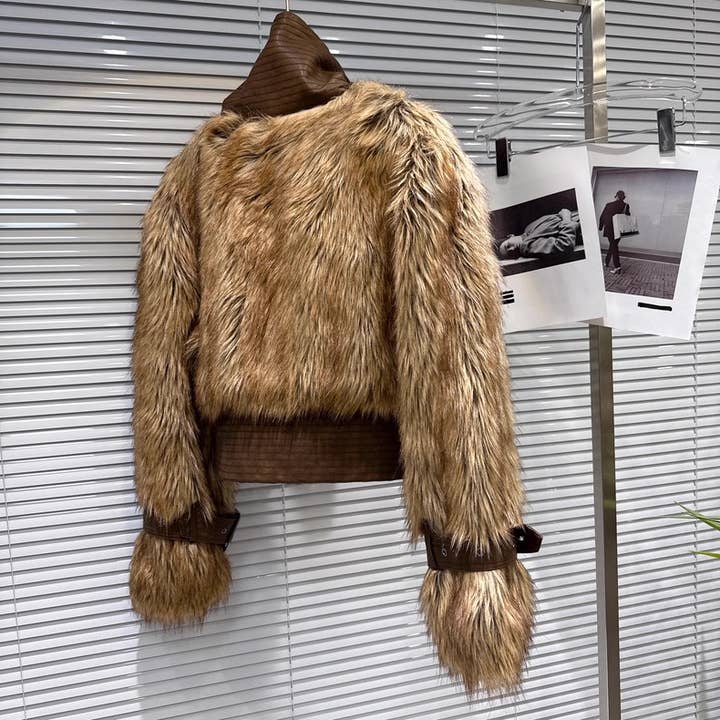 Productseeker - Vente Manteau en fourrure/fausse fourrure – femme - Manteau court patchwork en fausse fourrure et cuir JK265 2025 hiver10