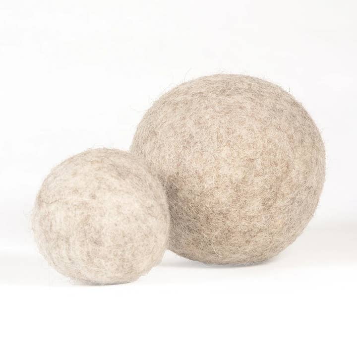 BUDDY. - Wholesale Pet Toy - Dog - BUDDY. Dog toy made of sheep wool "Ball" - Beige2