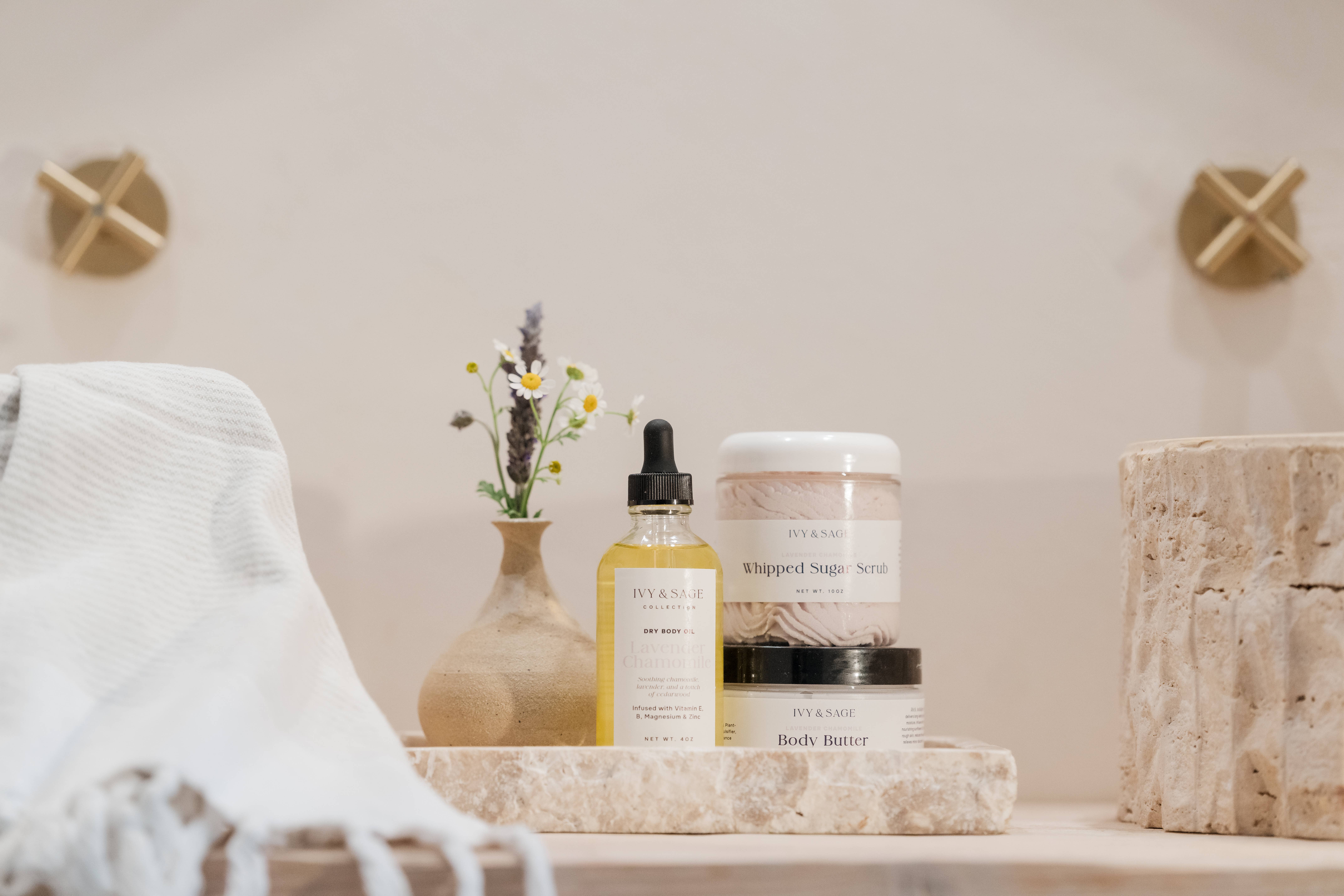 Ivy & Sage Collection - Wholesale Bad/lichaamsolie - Droge Lichaamsolie – Gerookte Vanille - Valentijnsdag Favoriet6