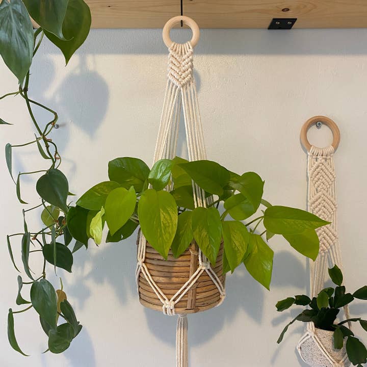 Luna Crafts - Venta al por mayor Macetas colgantes - Colgador macramé - Flecha - blanco1