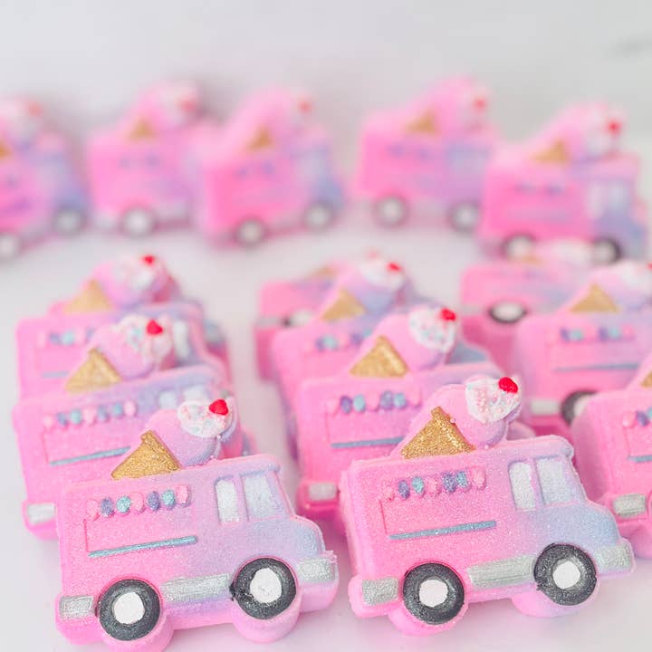 Bombe de bain camion de crème glacée pour la vente par The Burlap Barn Company