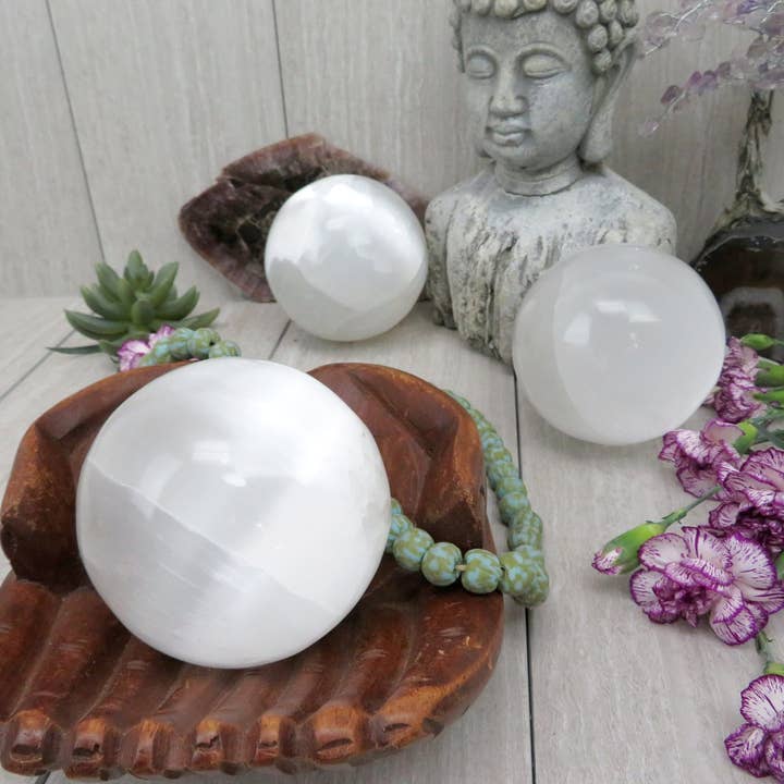 Rock Paradise - Wholesale Spiritual Stone/Crystal - Selenite Sphere - White Orb - Healing Crystals Chakra Gemsto