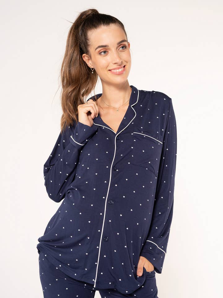 Sygeplejerske pyjamas med hjerter for engroshandel hos Ohma Barcelona