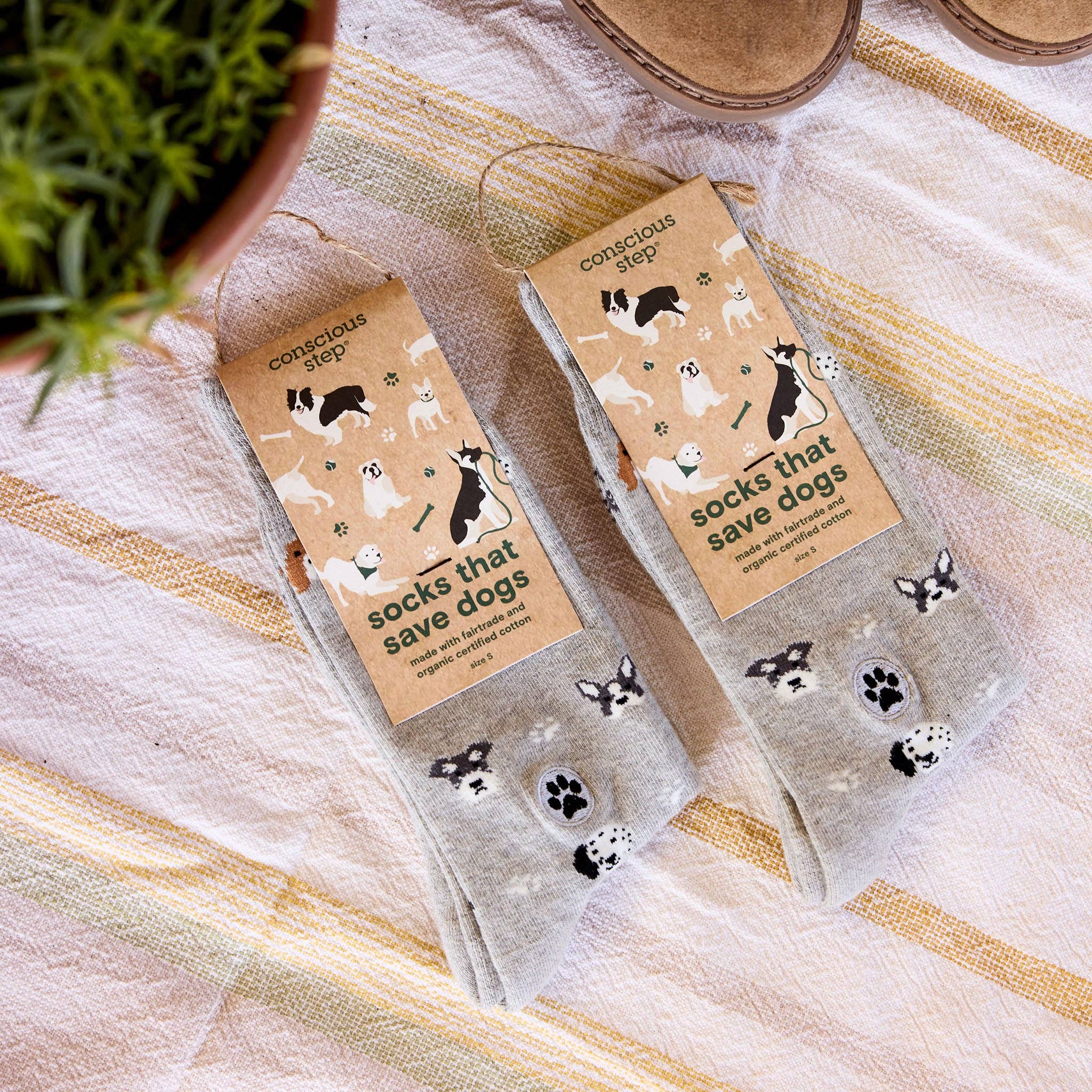 Conscious Step - Wholesale Socks - Unisex - Socks that Save Dogs (Hound Headshots)3