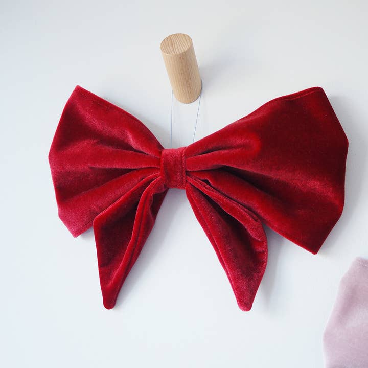 Medium Velvet Door or Wall Bow for wholesale by Brown Betty Blue