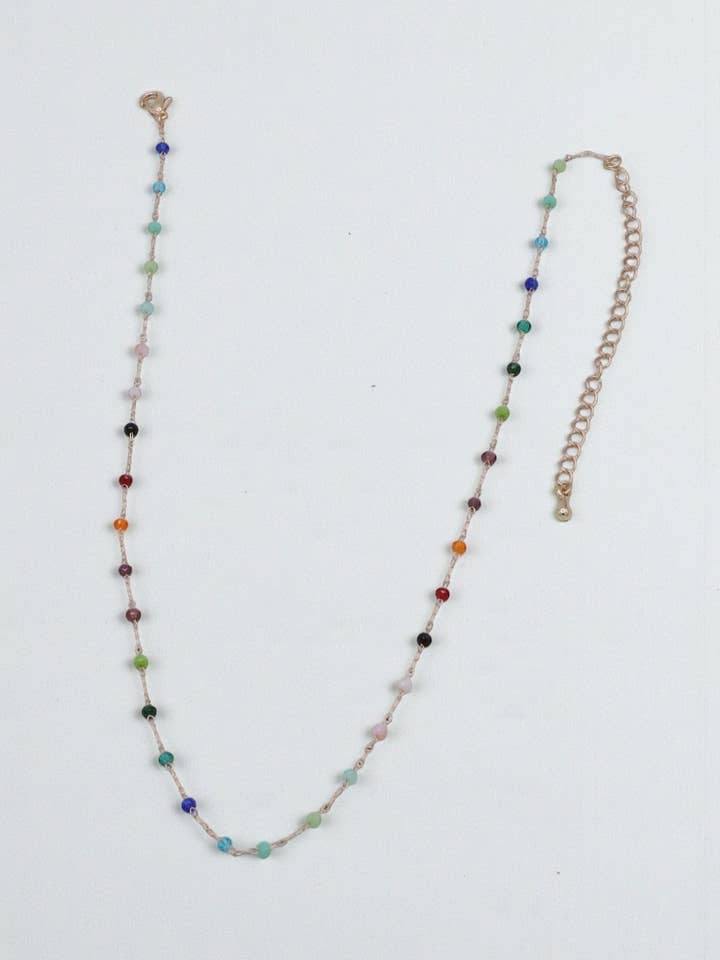 Leichte Halskette aus Messing-Glasperlen für den Großhandel von Mint & Shine