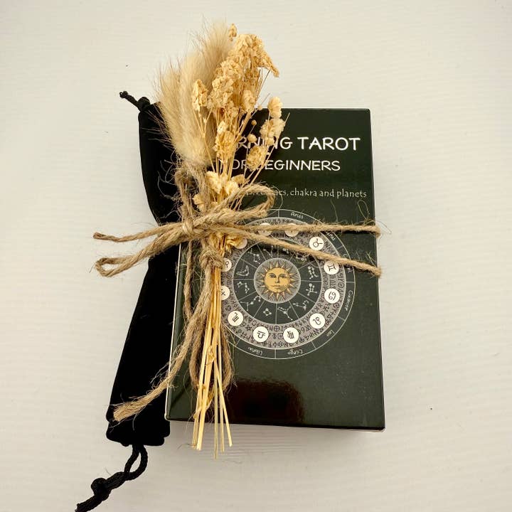 Liv Rocks - Wholesale Tarot Cards - Meaning Tarot Deck for Beginners Bundle