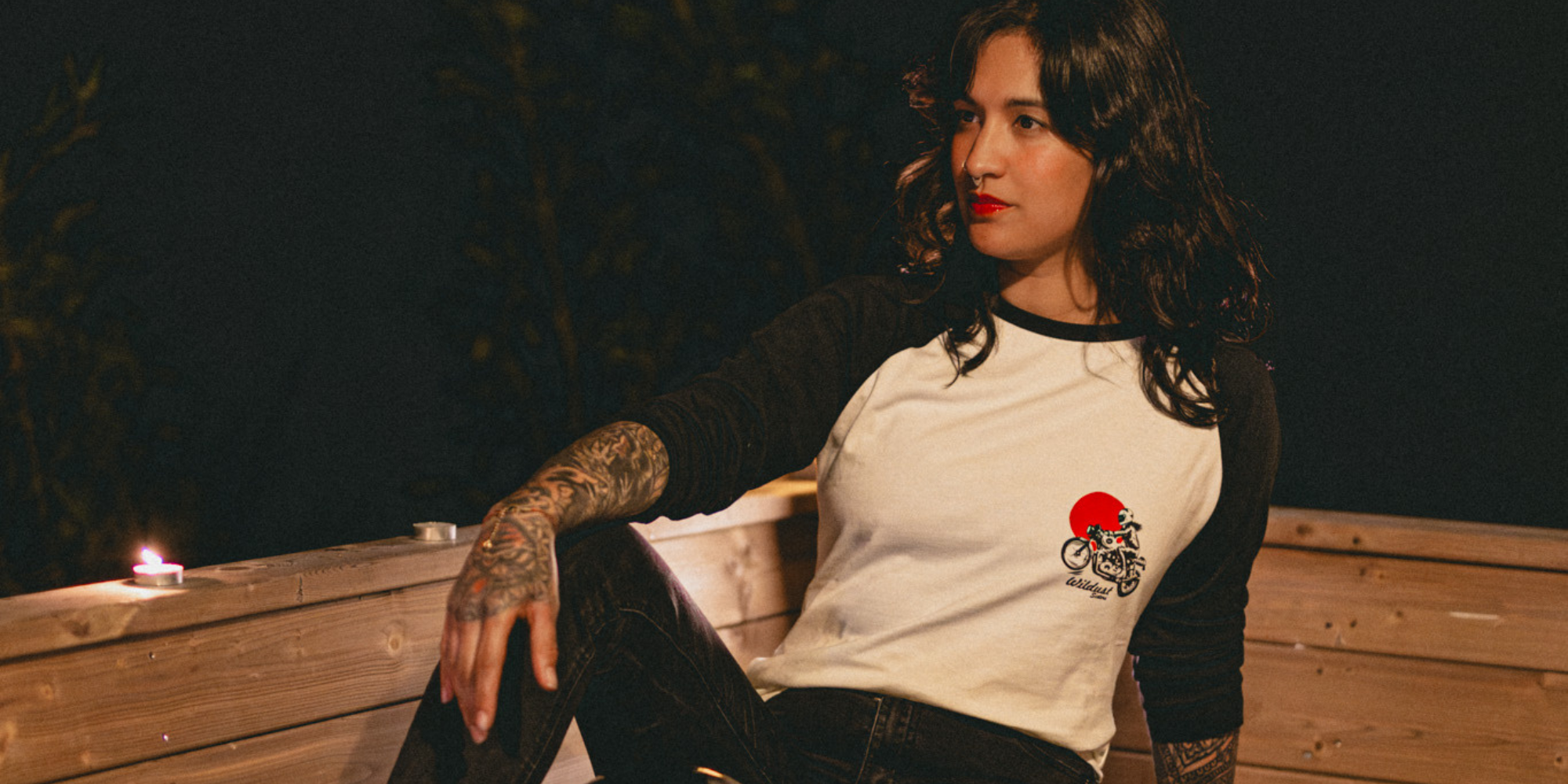 WILDUST - Wholesale Screen Printed T-Shirt - Women's - BASEBALL TEE - REBEL2