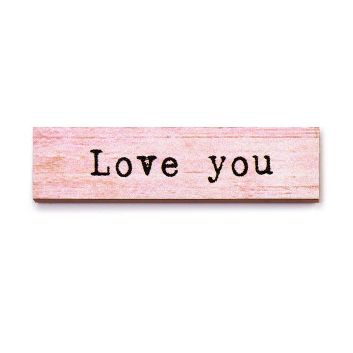Love You - Aimant en bois pour la vente par Cedar Mountain Studios