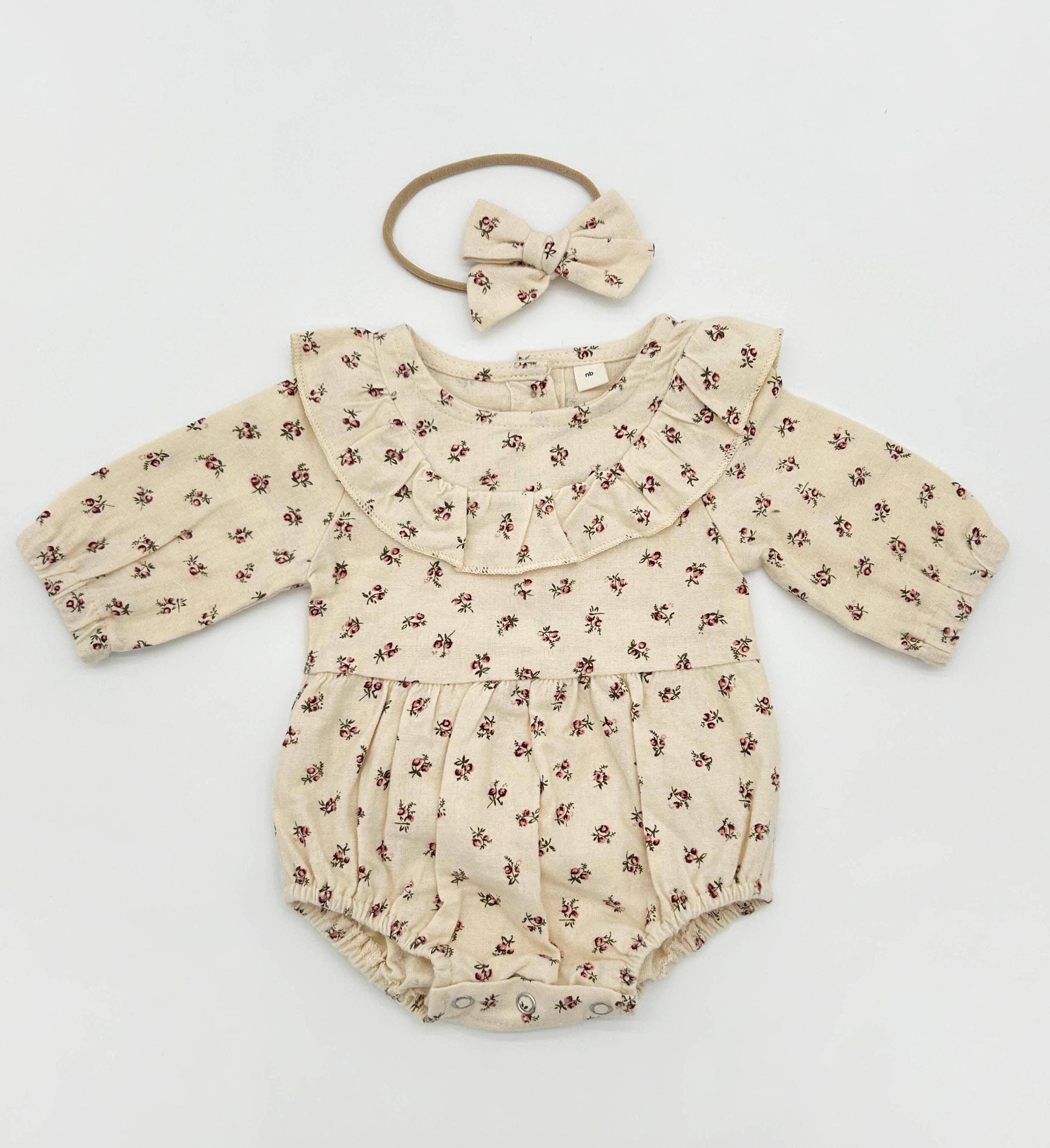 OLIVE & CRADLE – wholesale Klädesset - Baby – Charlotte Peppermint set med romper och rosett0