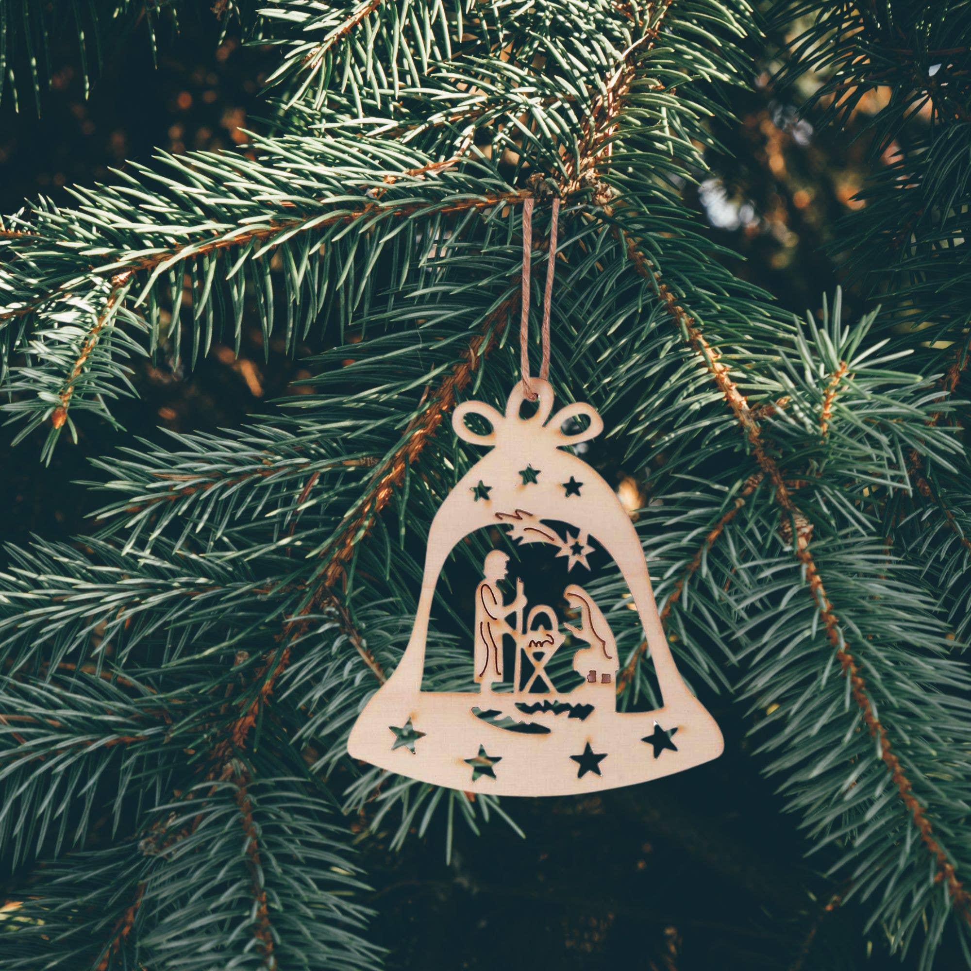 Dicksons - Wholesale Ornament - WOOD BELL ORNAMENT WITH CUTOUT HOLY FAMILY DESIGN1