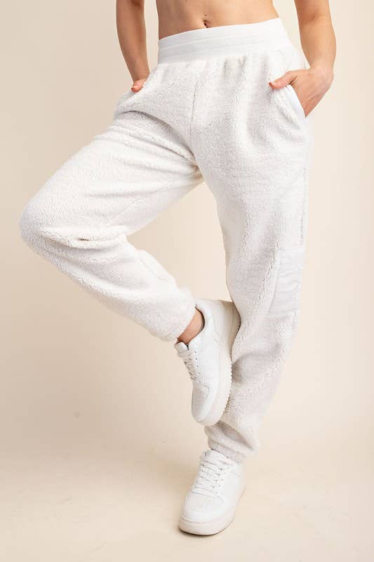Sunday Morning - Wholesale Lounge Sweatpants/Joggers - Women's - P236337 RELAXED FIT MICRO SHERPA CARGO SWEATPANTS6
