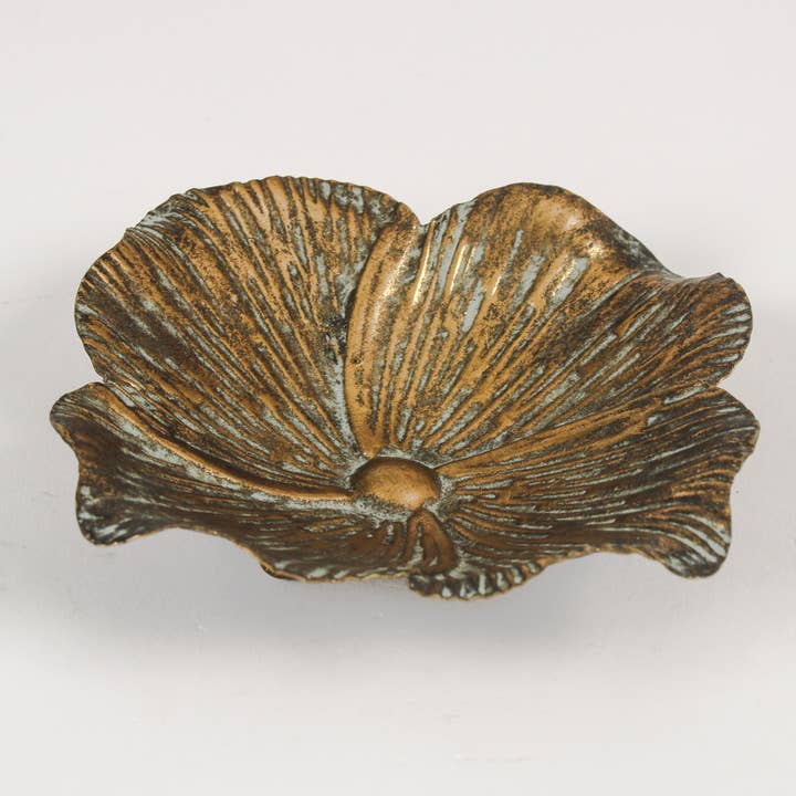 Waterlily Dish for wholesale by Originals International Ltd
