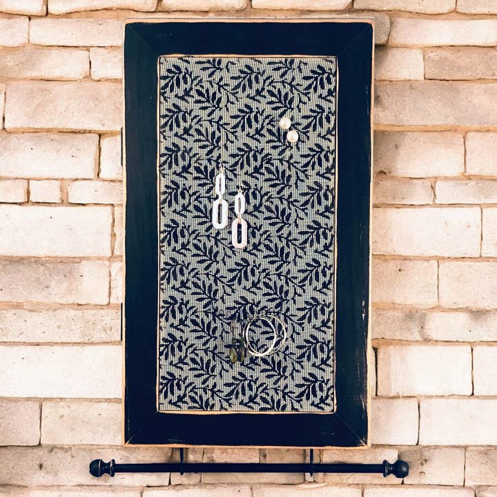 Smyckesorganisatörsskåp - Lövmönster för wholesale av Earring Holder Gallery