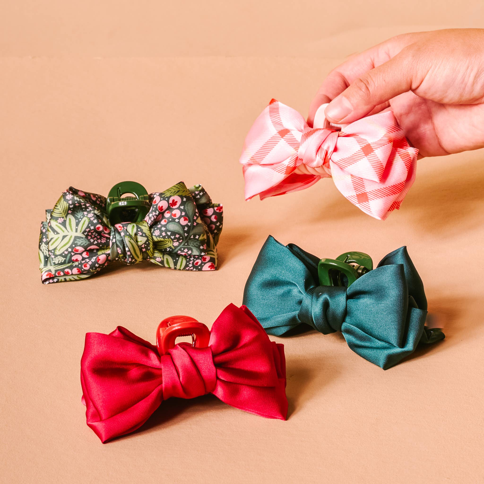 The Darling Effect - Wholesale Hair Clip - Women's - Mini Satin Bow Claw Clip-Jolly Sprig2