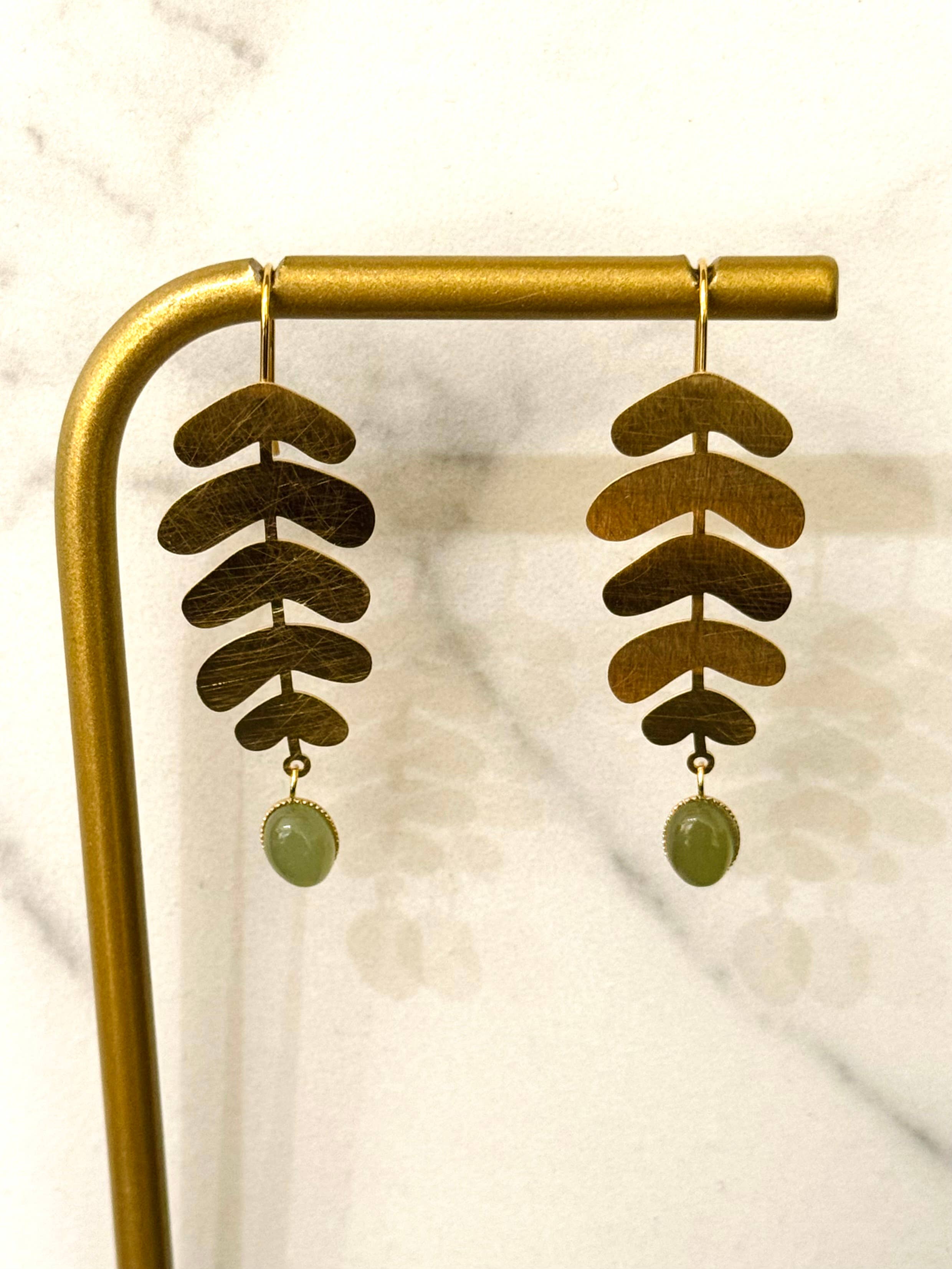 Cassette Barcelona - Wholesale Hangende/ronde oorbellen - Betty roestvrijstalen bloemenoorbellen 2