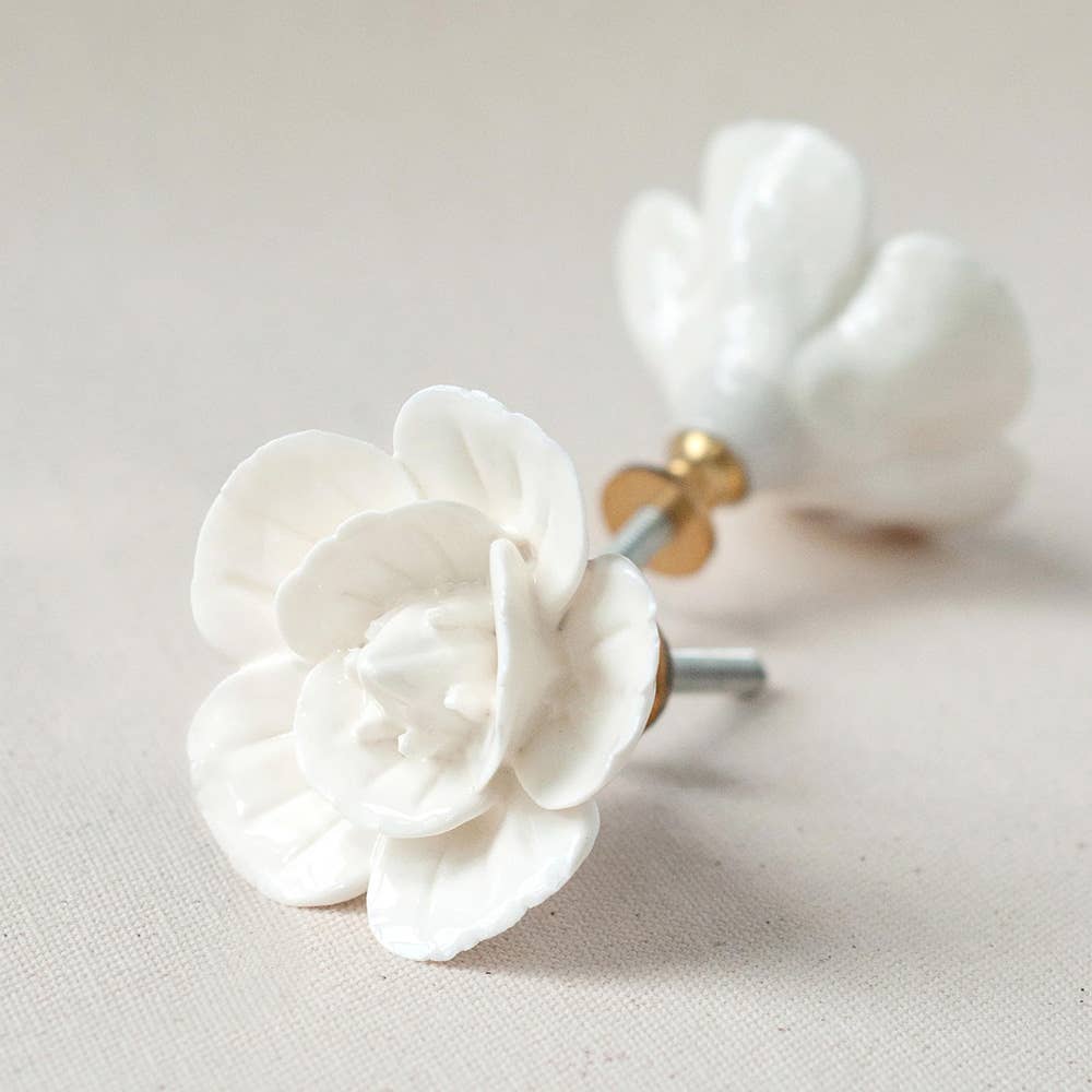 FinchBerry - Wholesale Knob/Pull - White Magnolia Knob1