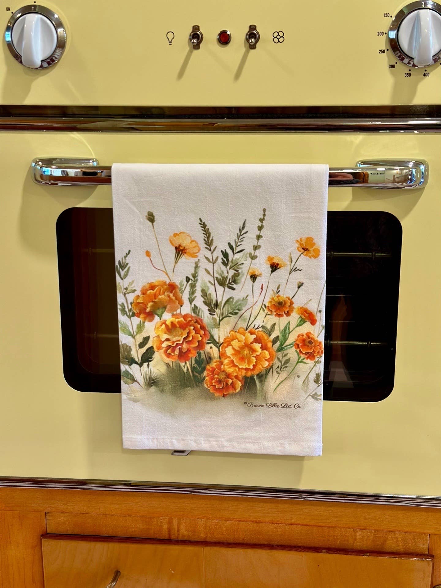 Brown Lillie – Großhandel Geschirrtücher – Geschirrtuch Musterpackung mit 13 Stück, Blumendesign, Geburtsblumen7