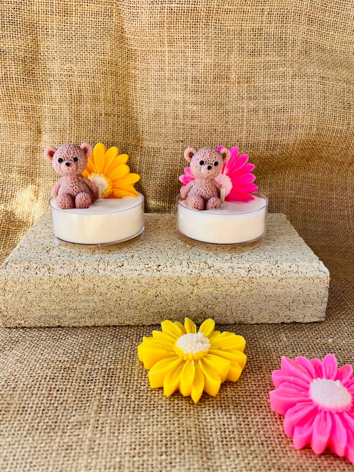 Teddy Bloom Candle for wholesale by Kourage & co