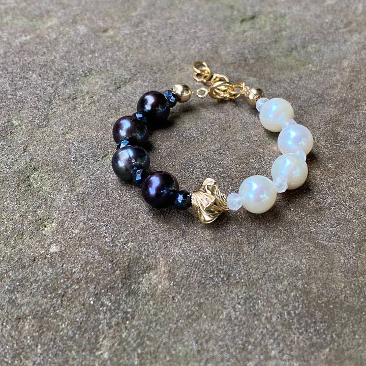 Ind i lyset Baby armbånd for engroshandel hos Beshea Beshea