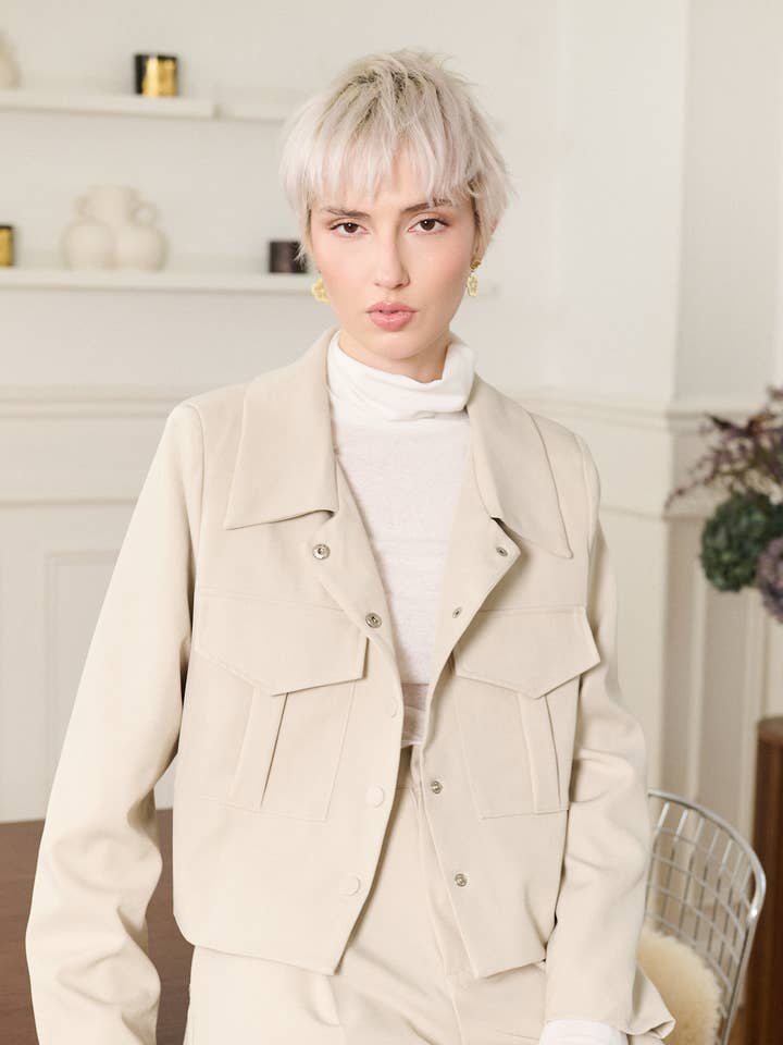 Chic short jacket with structured pockets - ELFRID L084 for wholesale by GOLDEN LIVE PARIS