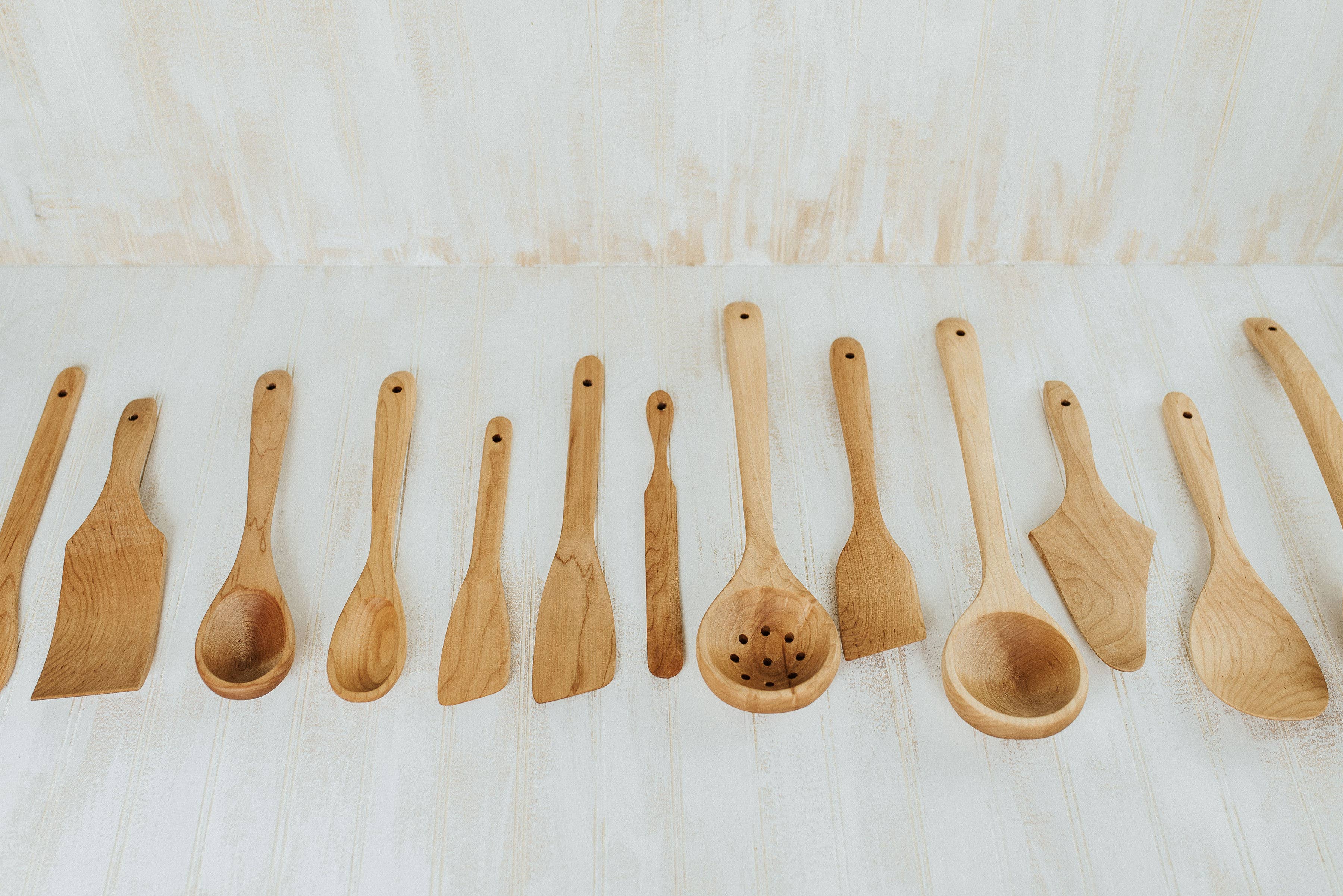 Holland Bowl Mill - Vendita all'ingrosso Cucchiai da cucina - Finitura a olio Cherry Rice Paddle Bee's 30,5 cm1