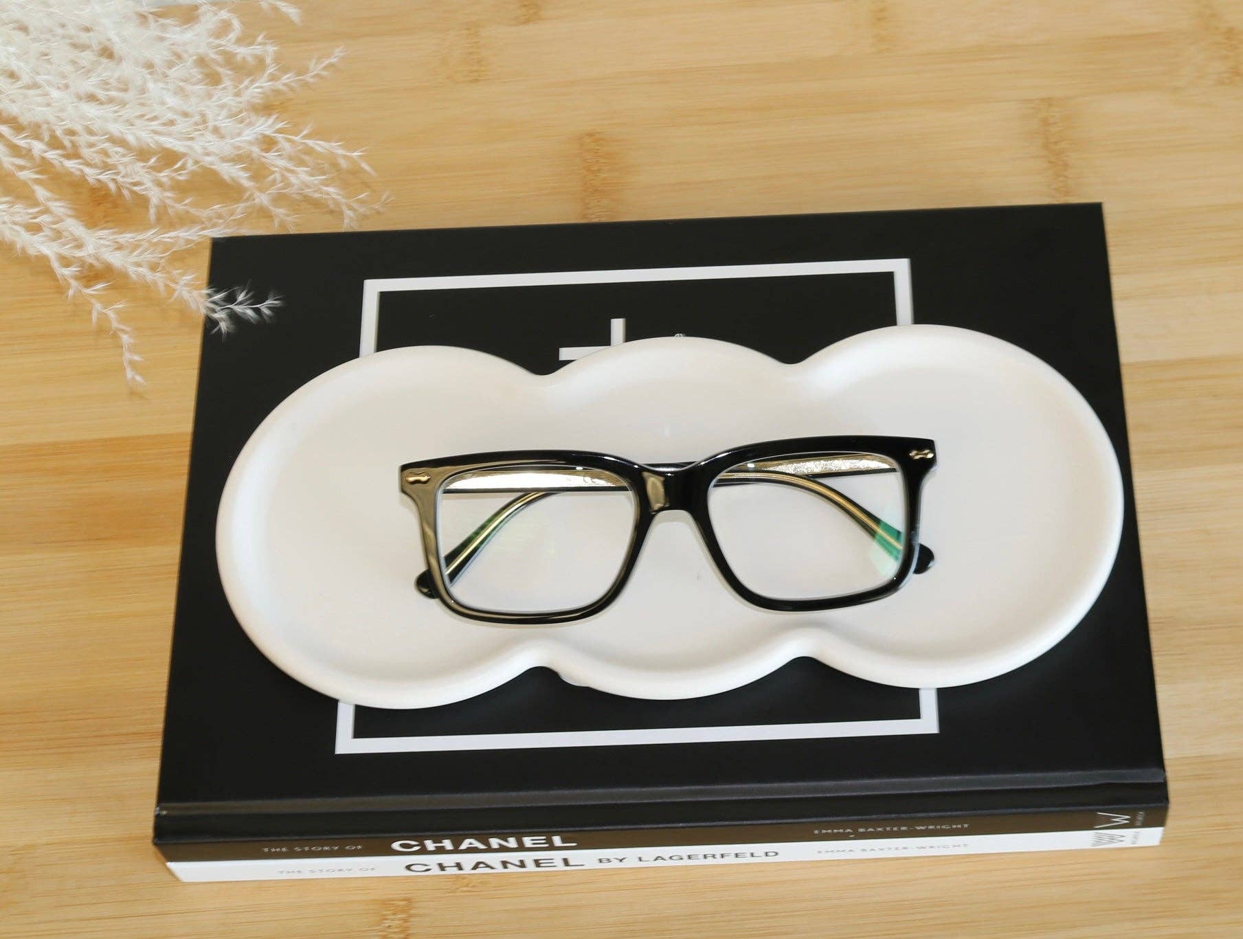 ByUwaz - Wholesale Decorative Tray - Large Wavy Tray Jesmonite Tray5