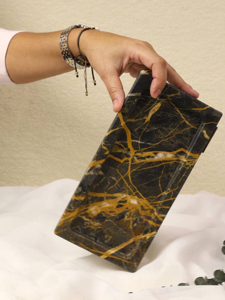 Bandeja de mármol PAPA ALANA en Saint Laurent para venta al por mayor de PIETRA DI CASA