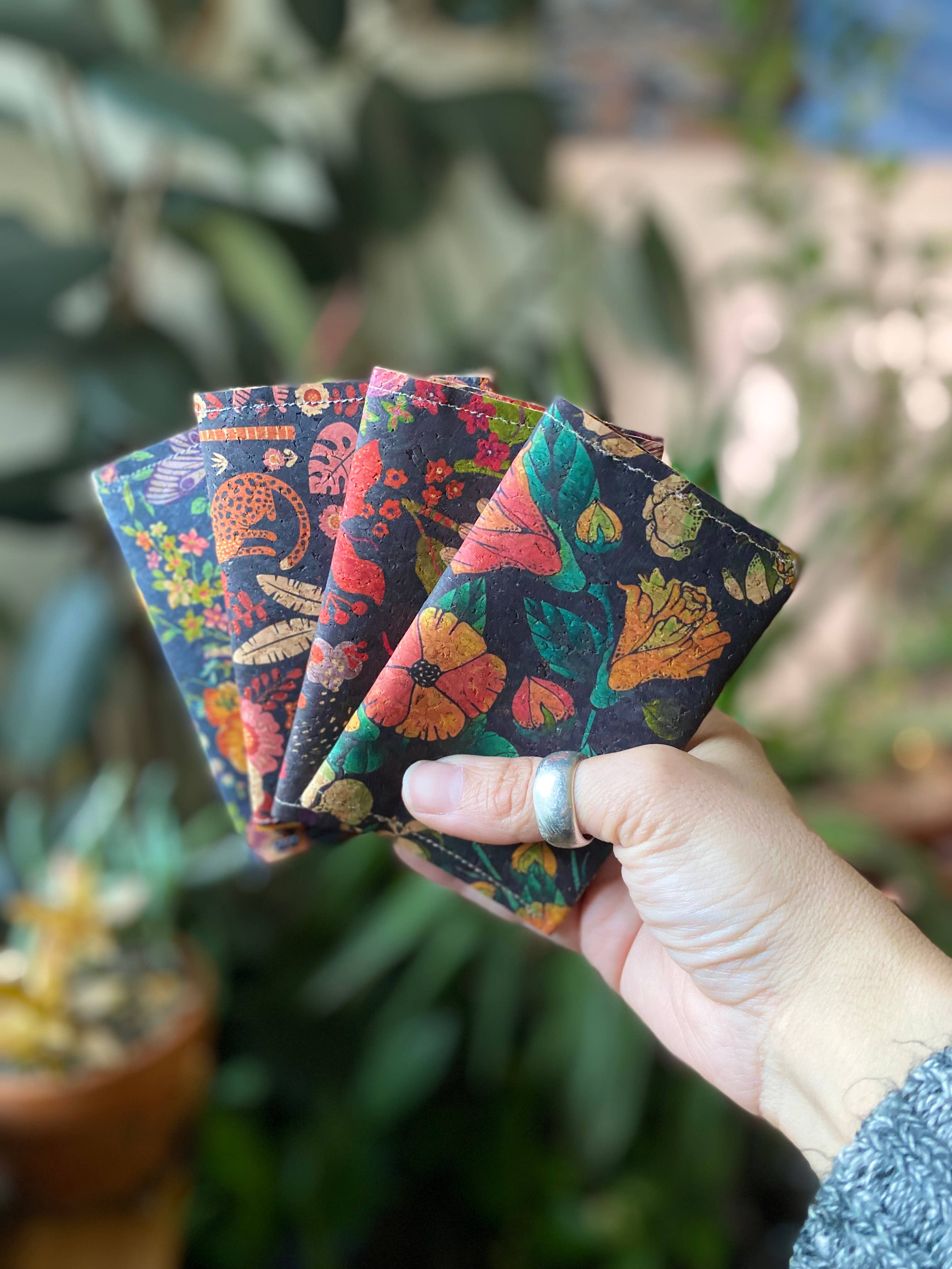 Alma Boheme Handmade - Vente Portefeuille – femme - Portefeuille pliant en liège avec motifs nature - Porte-cartes19