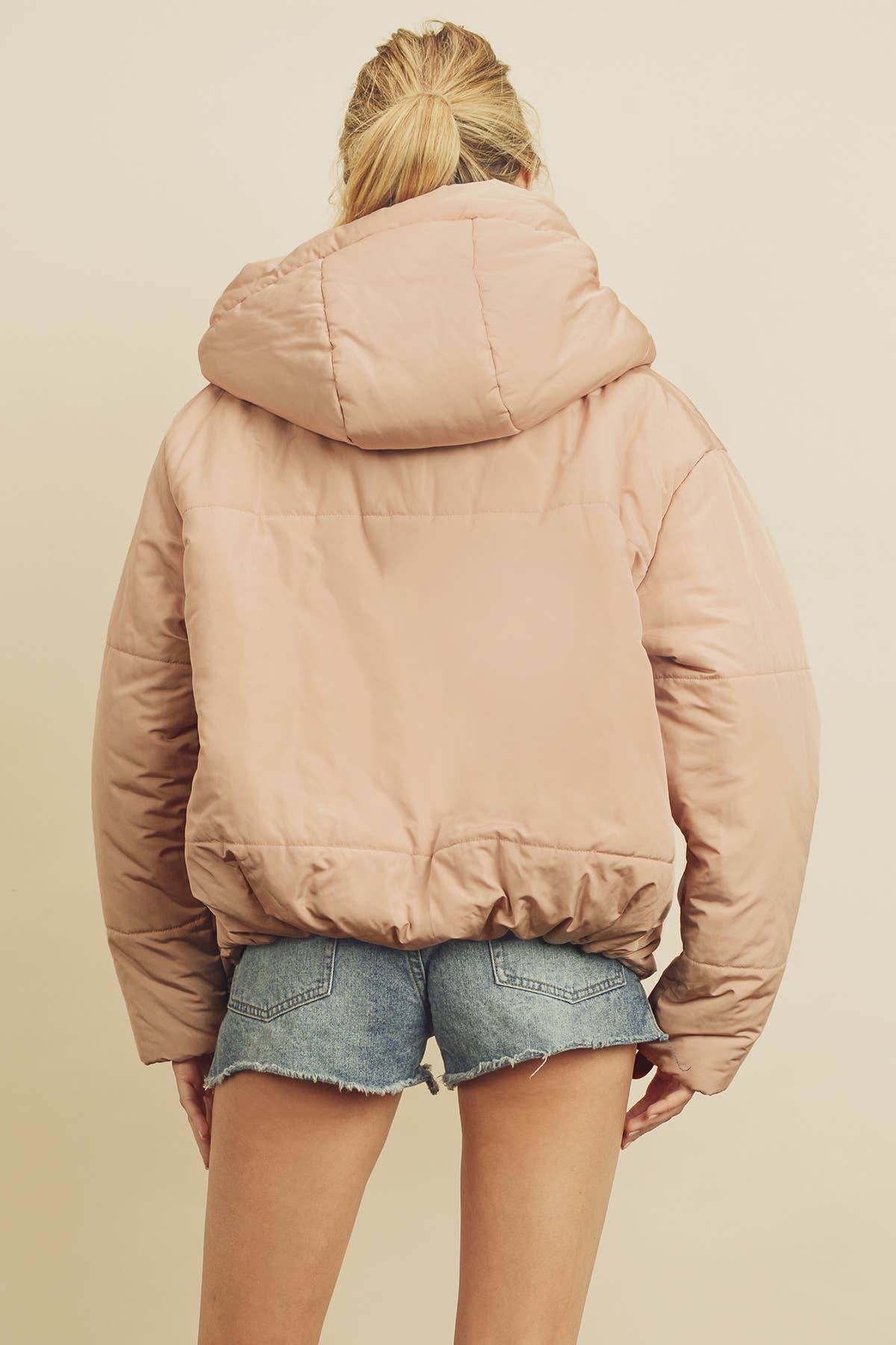 Dress Forum - Vente Doudoune – femme - Doudoune à capuche avec cordon de serrage FJ44242