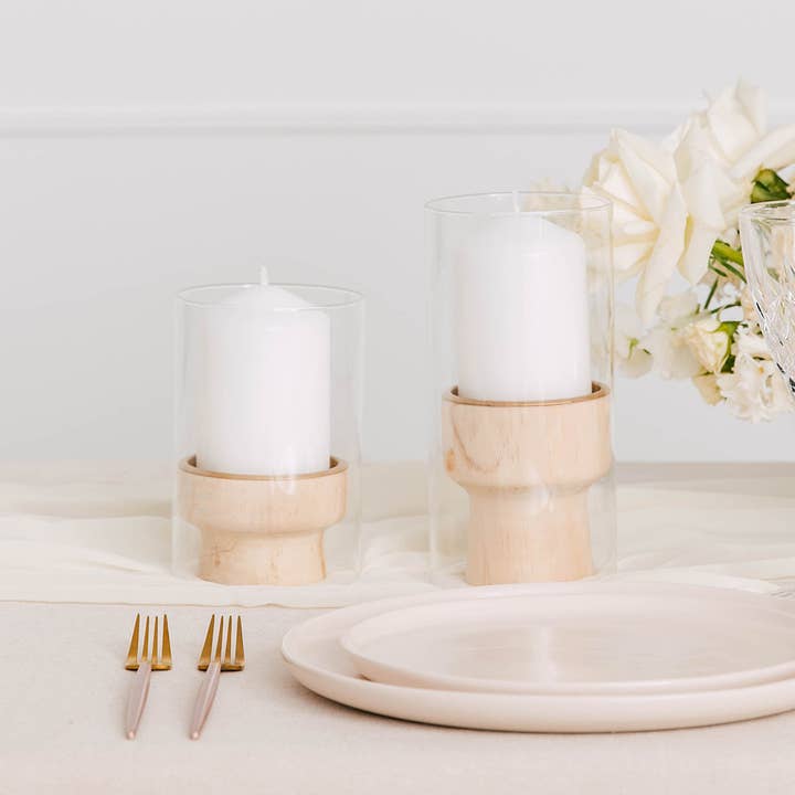 Weddingstar Inc. - Venta al por mayor Candelabros - Set de 2 portavelas modernos de madera y vidrio con acabado natural1