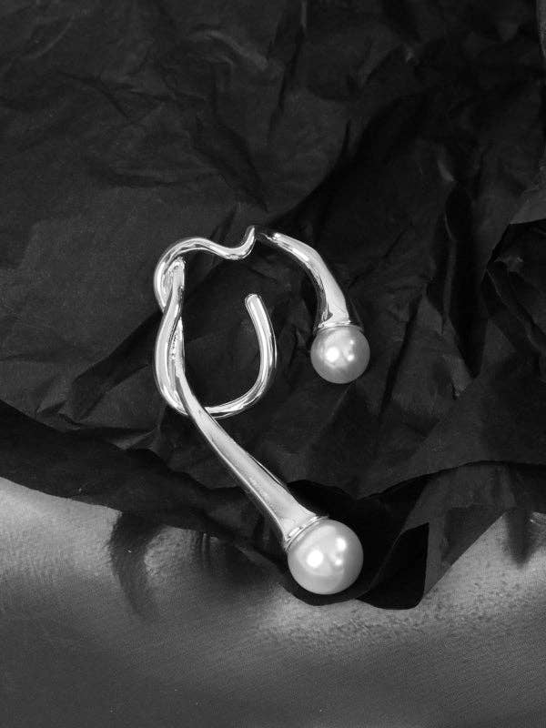 VividLux – Großhandel Ohrclip – Normcore Asymmetrischer geometrischer Ohrclip7