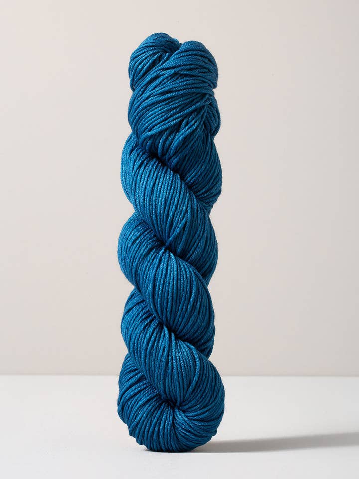 16 Worsted | BL70 voor wholesale door Urth Yarns