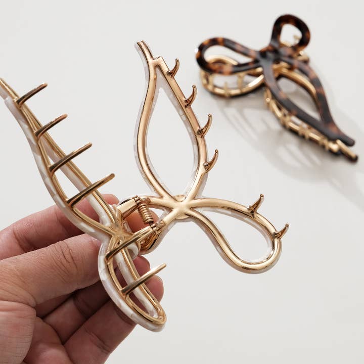 Assorted Sabrina Vintage Snow Ribbon Metal Bow Claw Clip - Large for wholesale on Faire3