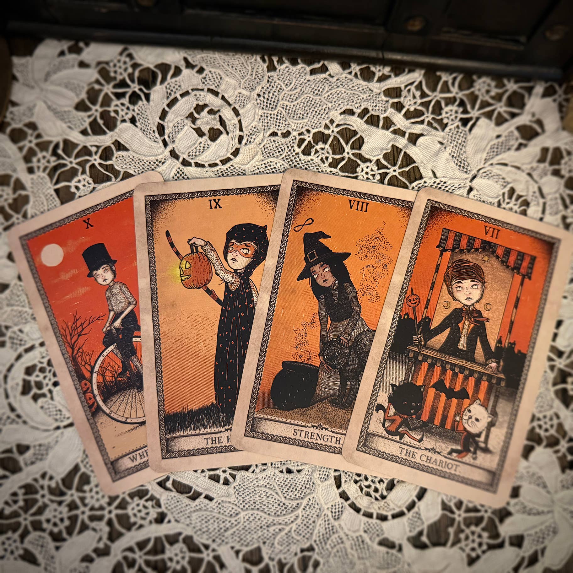 The Orphans of Dudleytown - Vendita all'ingrosso Tarocchi - *NUOVO* Il Mazzo degli Arcani Maggiori degli Orfani (3ª Edizione)7