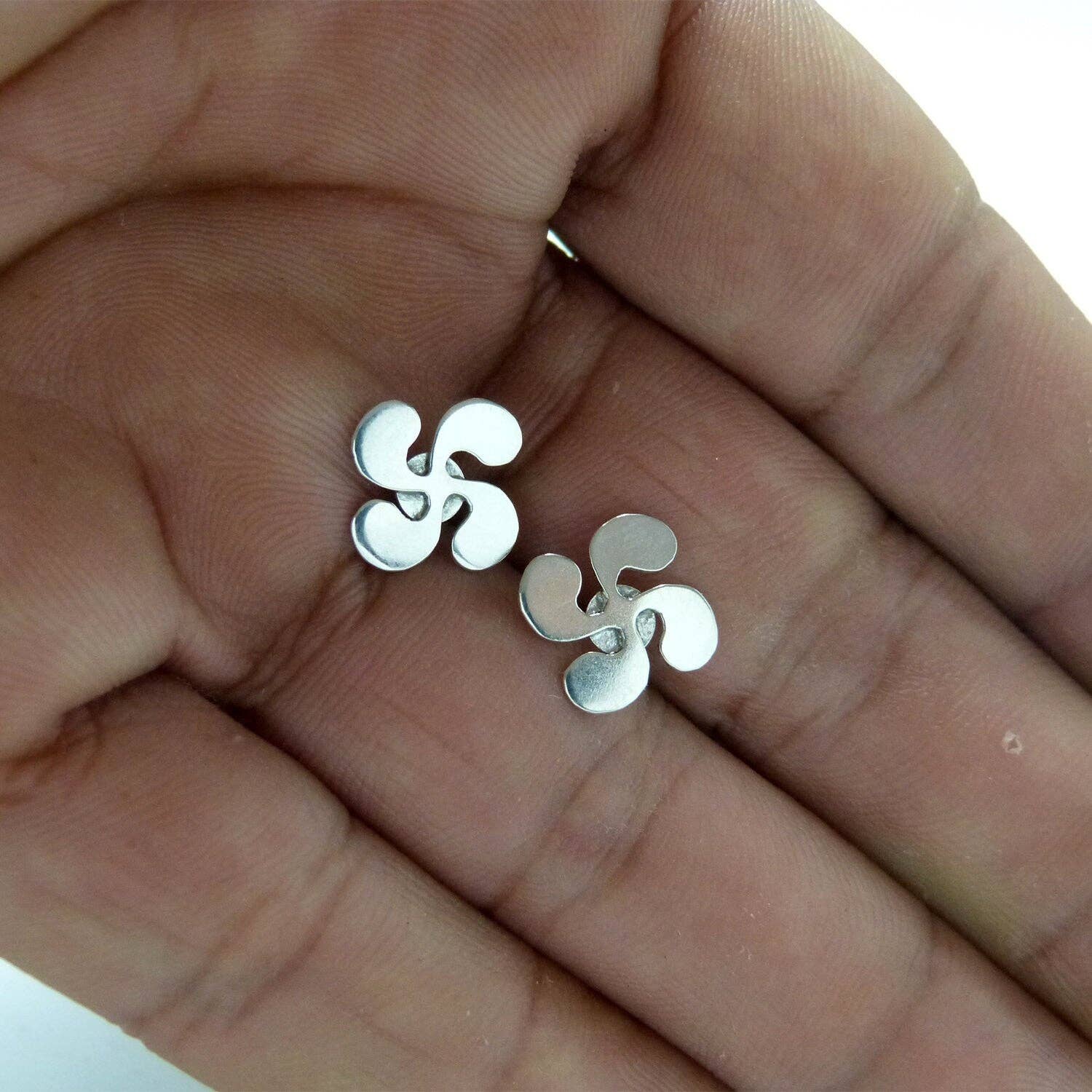 Plataica - Wholesale Stud/Post Earrings - 925 silver Lauburu earrings8