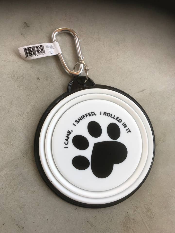 Cuenco de viaje para mascotas con texto en inglés «I Came, I Sniffed, I Rolled In It» para venta al por mayor de Gifted Wholesale Ltd