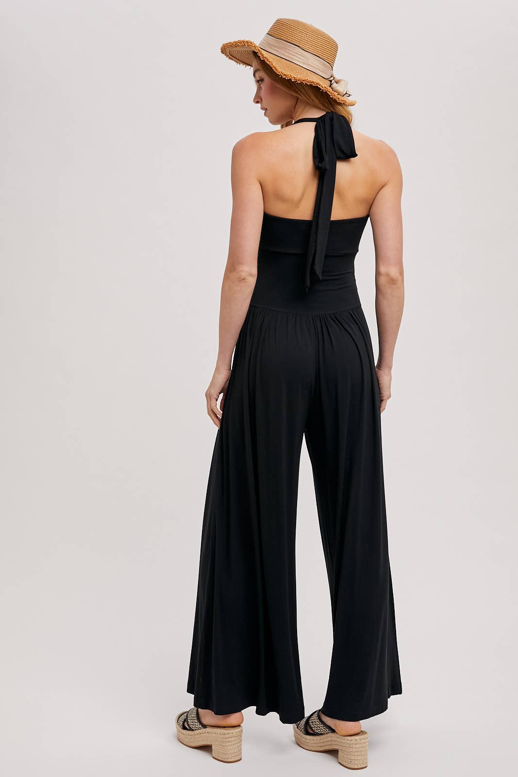 Bluivy – wholesale Jumpsuit – Women's – HALTER TIE-BACK CLOSURE SQUARE NECK WIDE LEG JUMPSUIT8