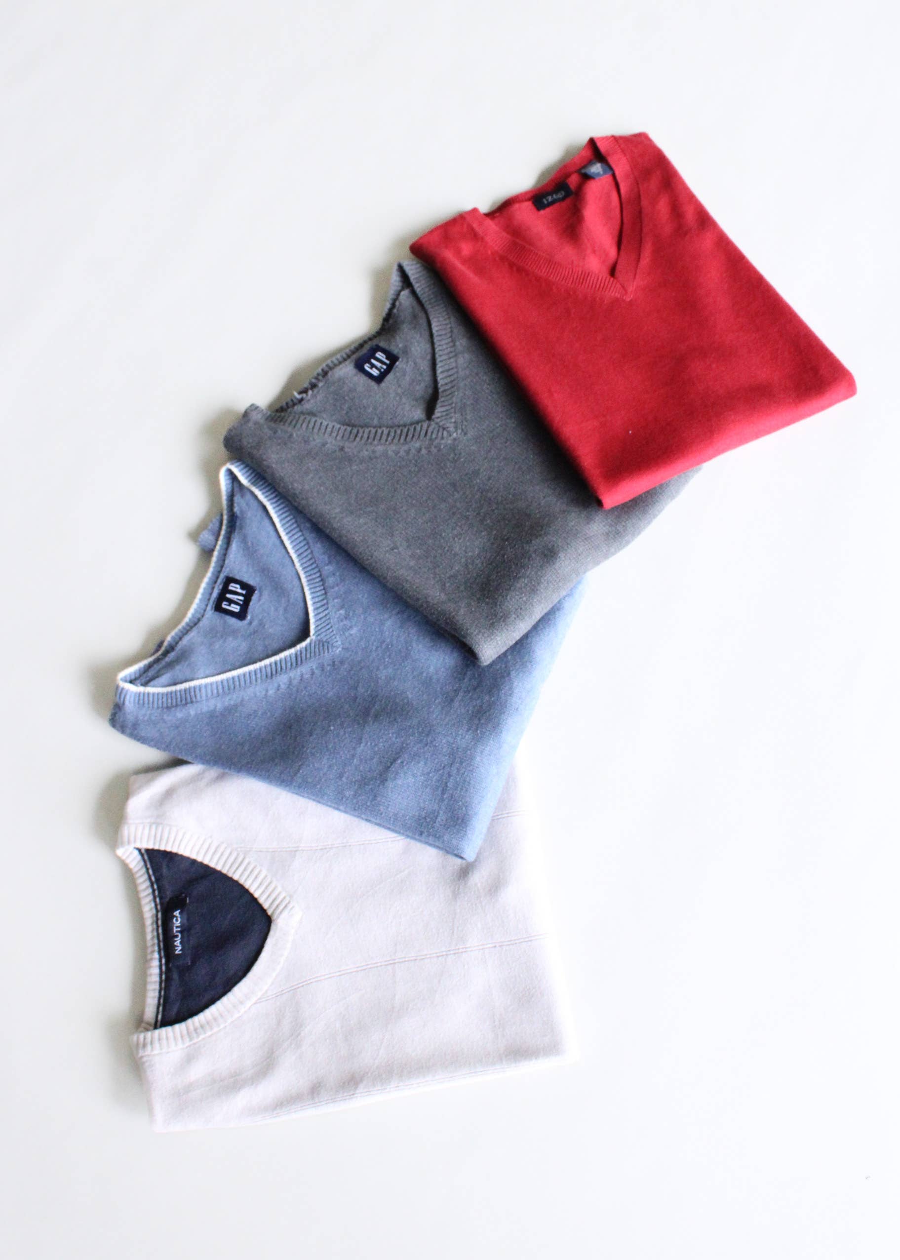 American Recycled Clothing - Wholesale Sweater Vest - Women's - Oversized Sweater Vest Bundle1