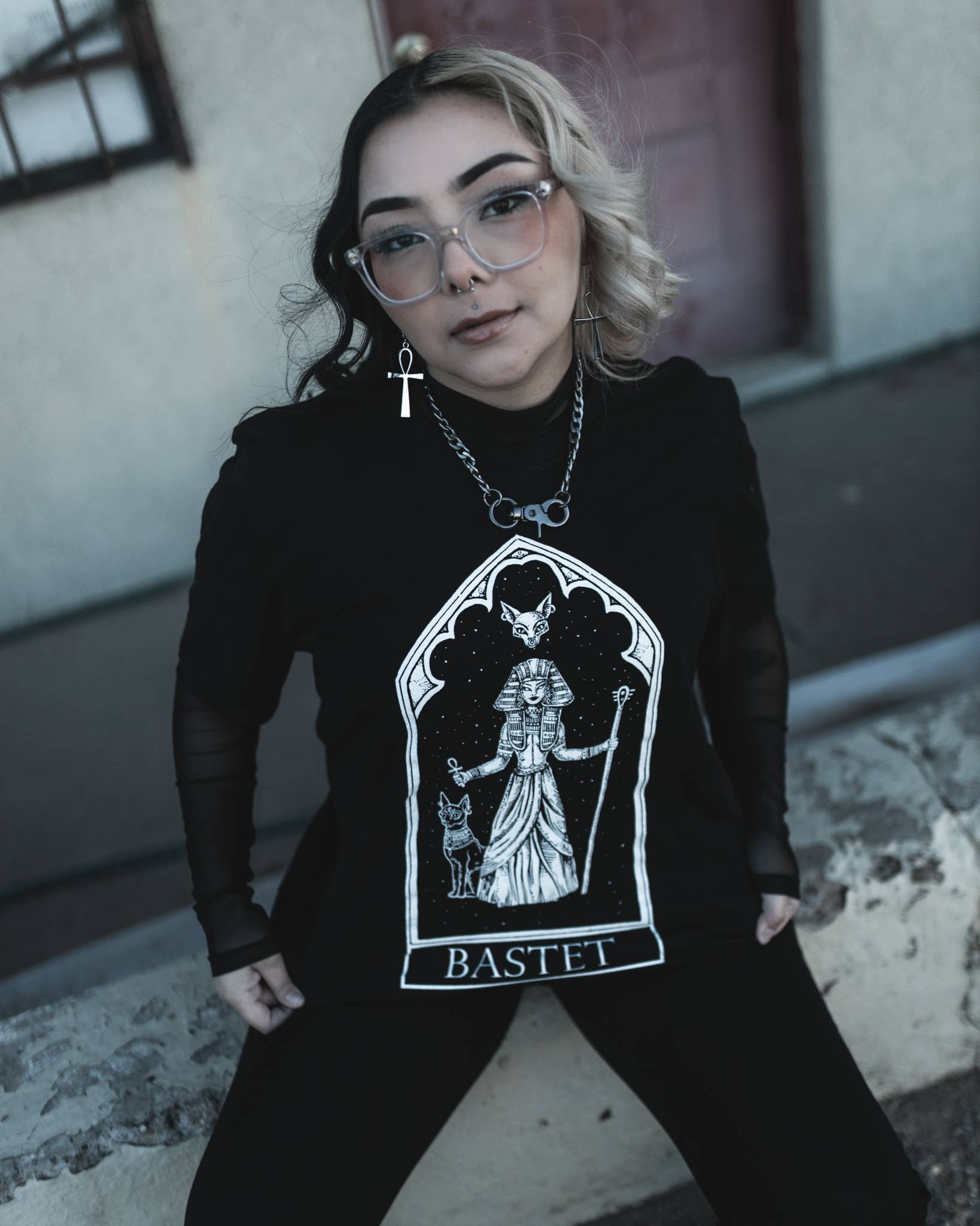 The Pretty Cult - Wholesale Dangle Earrings - Ankh Earrings – Mystical, Symbolic Accessory1